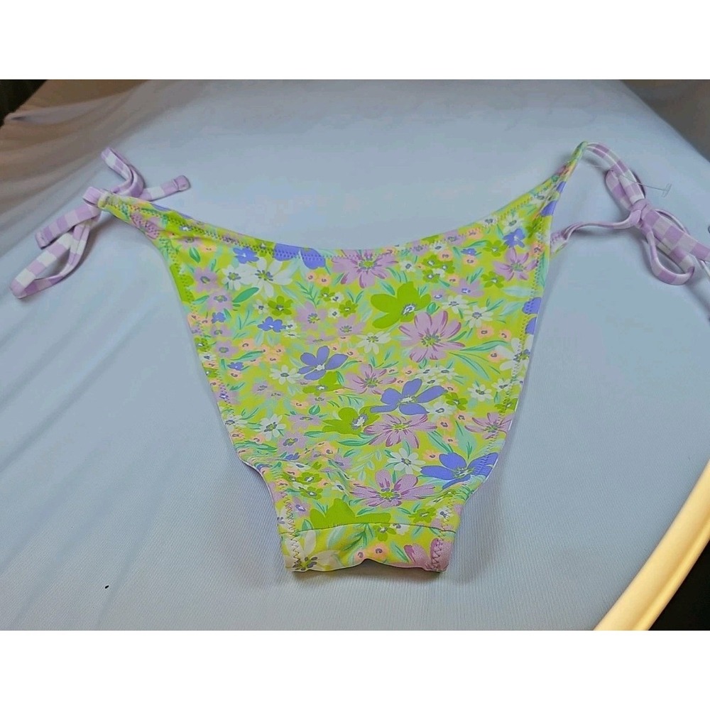Wild Fable Reversal Floral Bikini Bottoms - Picture 7 of 10